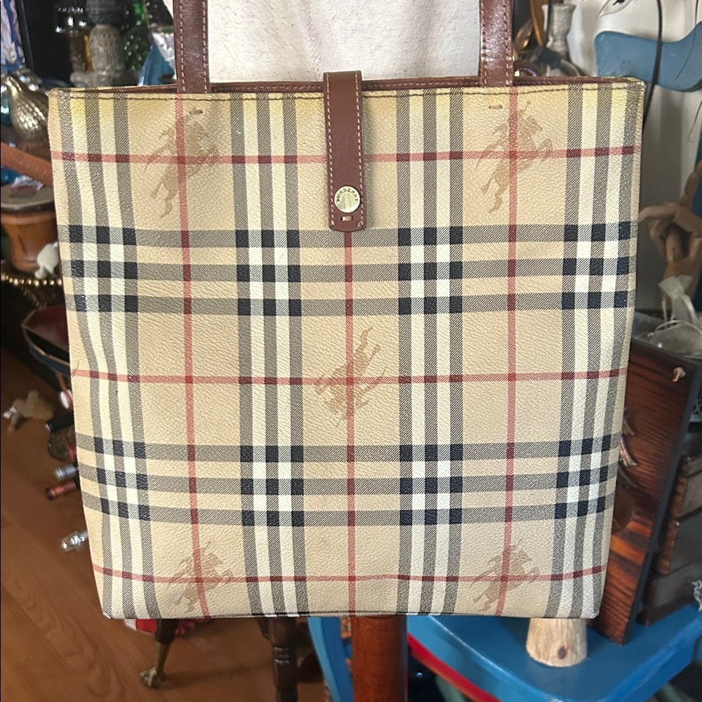 Vintage Burberry Tan and Brown Checkered Tote Bag - Picture 3 of 16